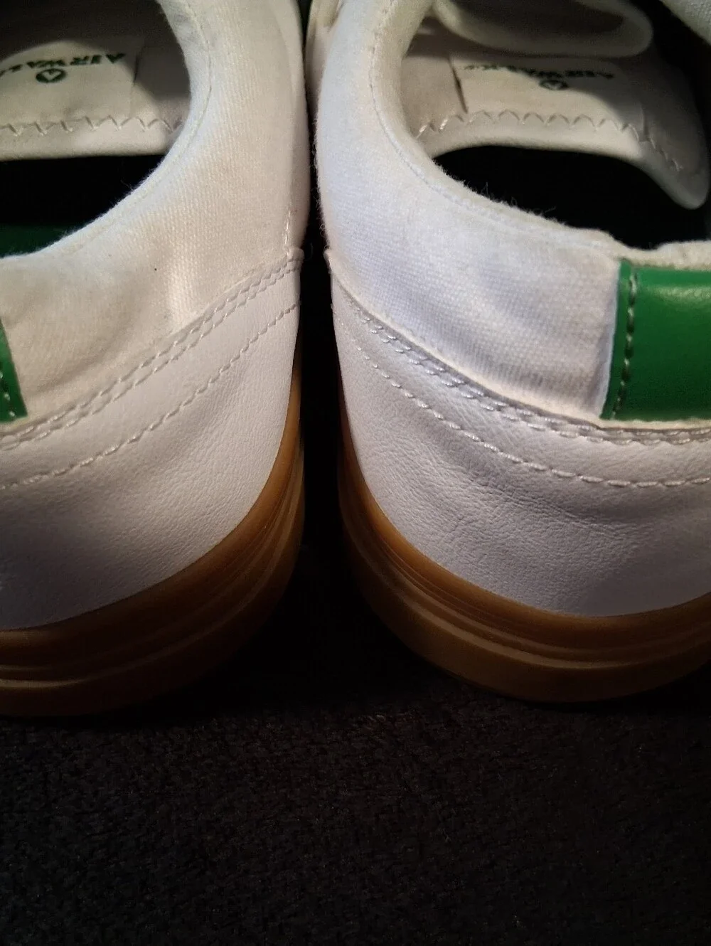 Airwalk White & Green Low-Top Sneakers with Gum Outsole